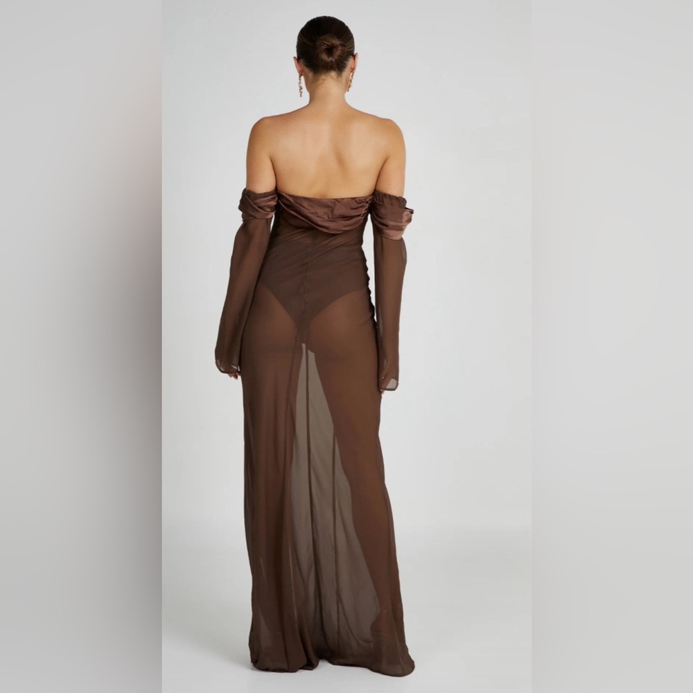 NWT MESHKI Ivanna Off Shoulder Chiffon Maxi Sheer Dress Gown - Mocha Size Large - Picture 2 of 5